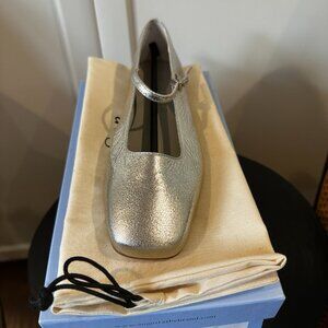 Brand New Augusta Silver Mary Jane – Style Julieta – Size 39